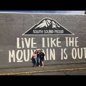 Meet your Posher, Aimee